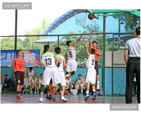 重庆篮球队的崛起与发展探讨聚焦球队意识与战术创新