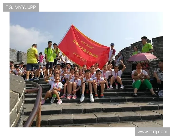 中国足球明星的荣耀与梦想展现了民族自豪感与拼搏精神